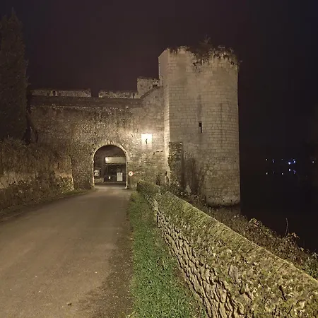 Loc126 * Montreuil-Bellay